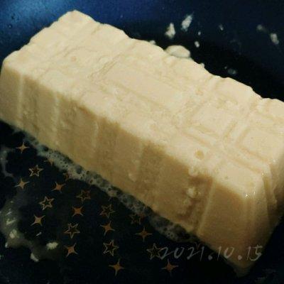白豆腐家常菜的做法，白豆腐怎样做（香香彩蛋嫩豆腐，全家都爱吃）