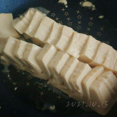 白豆腐家常菜的做法，白豆腐怎样做（香香彩蛋嫩豆腐，全家都爱吃）