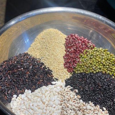 饭团用什么米做好，饭团用的米怎么做（这是台湾五谷饭团最正宗的做法）