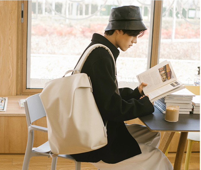 男士包包品牌大全，男士包包品牌排行榜是怎样的（当代高质量男性必备包包）