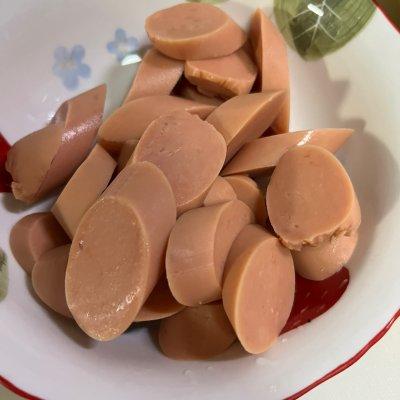 怎样做孜然火腿肠呢，有了这盘香辣孜然火腿肠