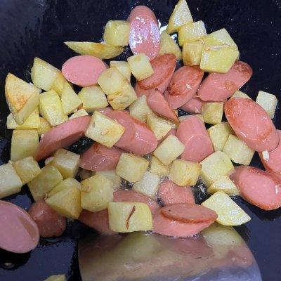 怎样做孜然火腿肠呢，有了这盘香辣孜然火腿肠