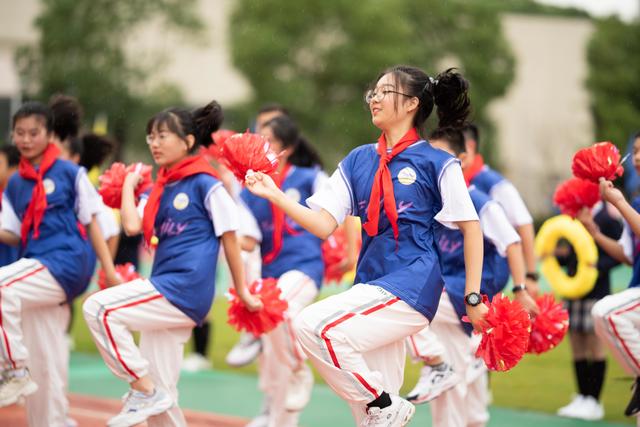 顾国和外国语学校，顾国和外国语学校分班考（凌云赛场——北仑区多所学校举行秋季校运会）