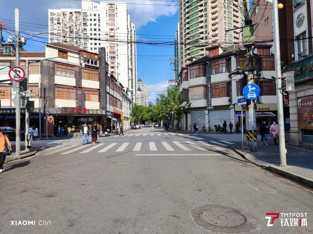 小米civi参数，小米civi参数配置（小米Civi体验：轻薄小巧）