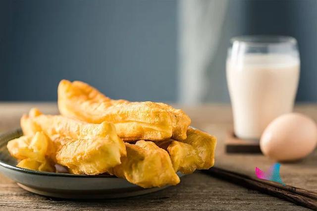 牛乳和牛奶的区别，脱脂牛乳和生牛乳的奶粉哪种更好（三种奶到底哪个营养价值更高）