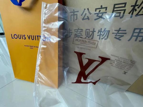 高仿奢侈品(复刻奢侈品一手货源)