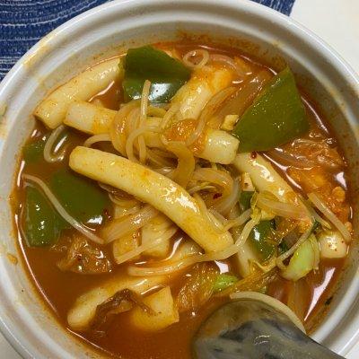 韩国炒年糕怎么做，韩国炒年糕制作方法（教你做韩式炒年糕）