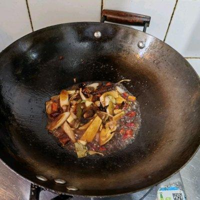 餐桌上最有人气的家常菜之炖鱼