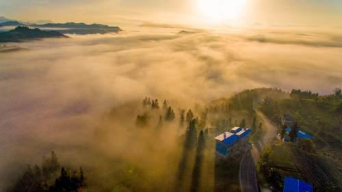 陪你一起看日出，有关陪你看日出的情话（有关陪你看日出的情话短句）