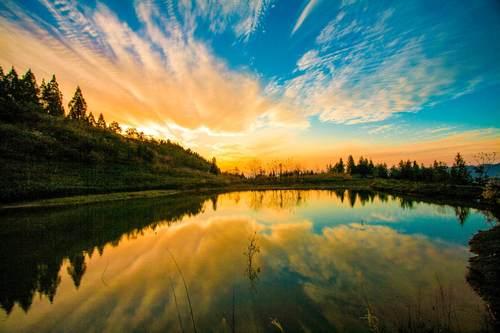 陪你一起看日出，有关陪你看日出的情话（有关陪你看日出的情话短句）