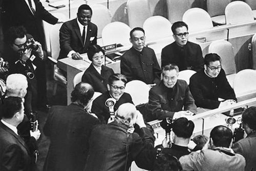 1971年10月25日是第几届联合国大会，新中国恢复联合国合法席位