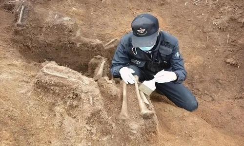《骨头镇》游戏操作说明，骨头镇操作攻略图文（大量在韩中国人民志愿军烈士遗骸搜寻鉴定细节曝光）