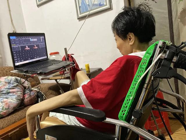 qq画图红包室外浴池怎么画，QQ画图红包室外浴池怎么画（“开价5万，杀了我”）
