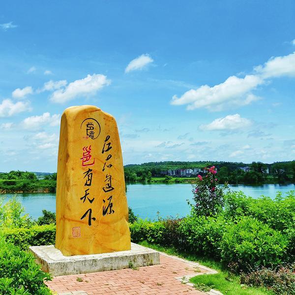 青砖价格一般什么价，青砖价格一般是多少钱一块（邕江之源镌刻历史）