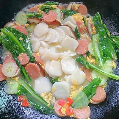 年糕怎么炒好吃，鸡蛋炒年糕怎么炒好吃（年糕这样炒太香了，一盘不够吃）