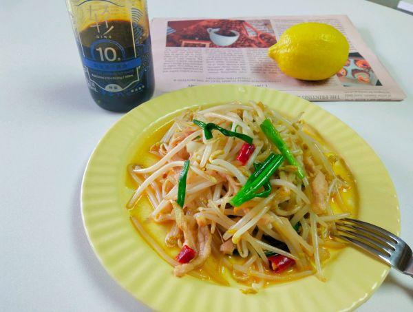 豆芽菜怎么做好吃，制作豆芽简单的方法（手把手教你做超好吃的快手的豆芽炒肉丝）