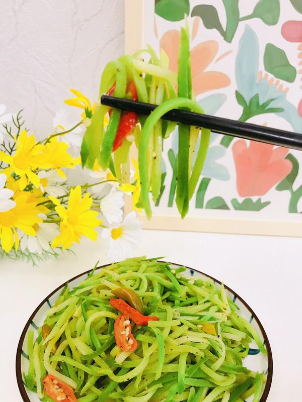 萝卜丝怎么炒好吃，素炒萝卜丝怎么炒好吃（用这道炒萝卜丝征服家人的味蕾吧）