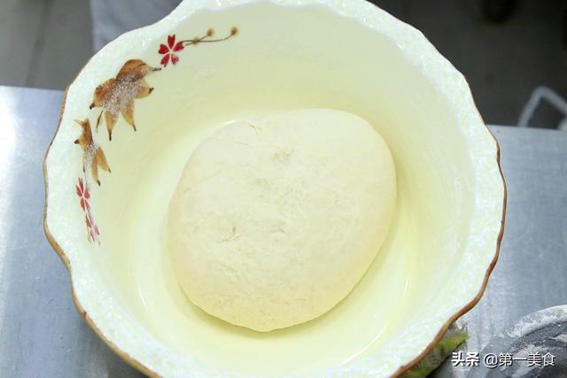 面粉可以做什么好吃的，面粉可以做哪些吃的（不用黄油和高筋粉）