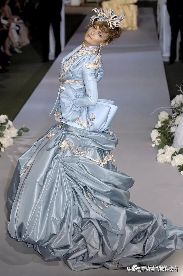 迪奥经典之作服装图，<迪奥>2007秋冬高定系列