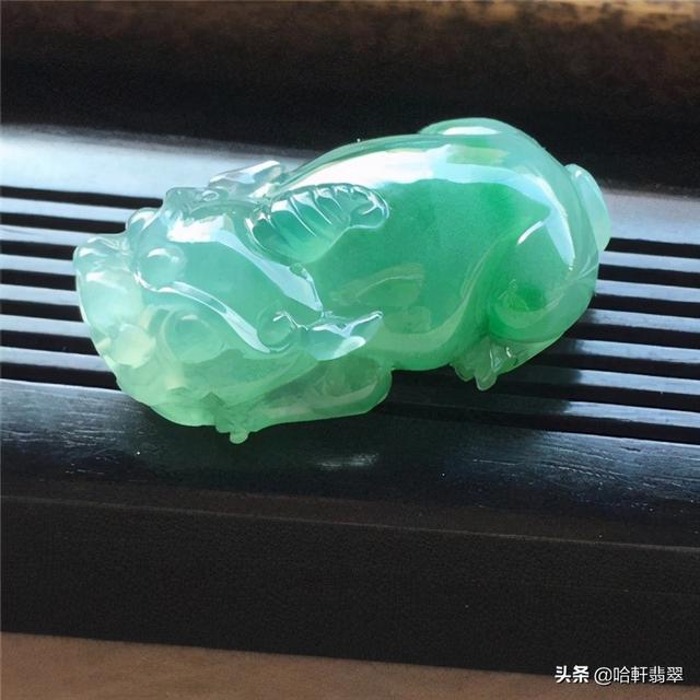 貔貅怎么分公母，金店的貔貅怎么分公母（招财小能手的翡翠貔貅也有雌雄之分）