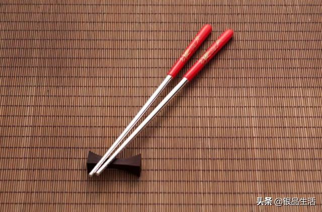 擦银布可以擦银碗吗，擦金布能擦银吗（银筷子的使用与清洁知识）