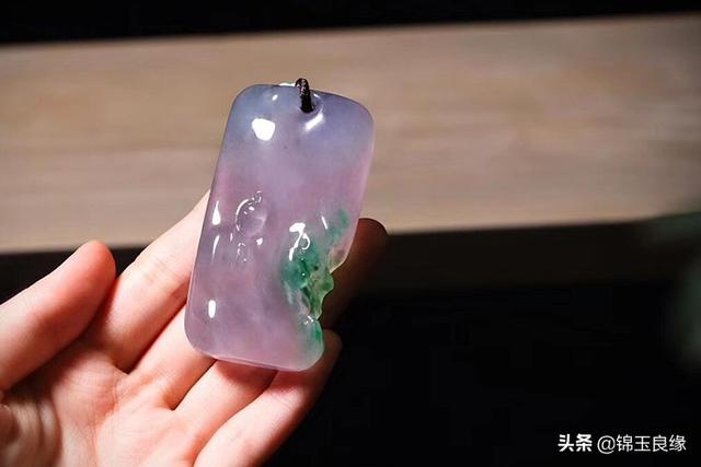 翡翠和玉的区别，翡翠和玉的不同点（翡翠与玉的区别）