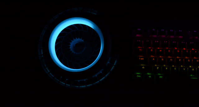 捕蚊灯效果怎么样，捕蚊灯的紫光是紫外线吗（小禾幻影2灭蚊灯の初体验）