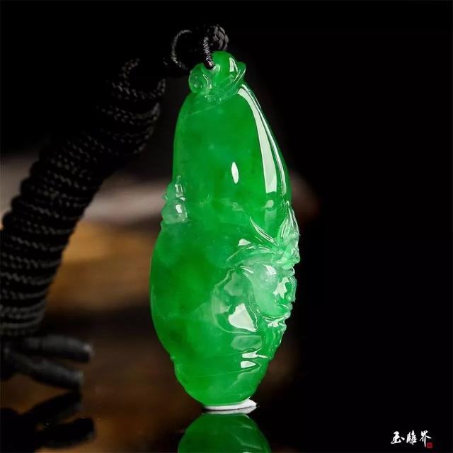 腾冲买翡翠注意什么，腾冲翡翠（注意这四点你也是半个专家）