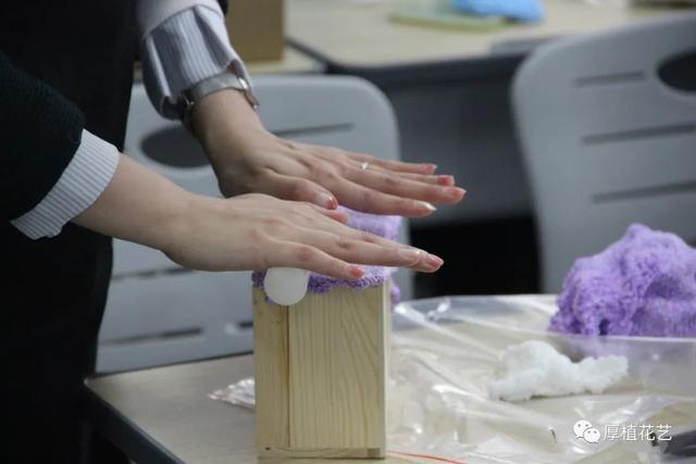 教你制作简单可爱的小盒子，教你制作简单可爱的小盒子怎么做（黏土抽纸盒DIY，好玩又可爱）