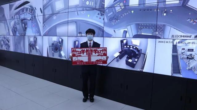 司机怎么画简笔画最帅，动车组副司机学员用红纸剪出自己的“战马”