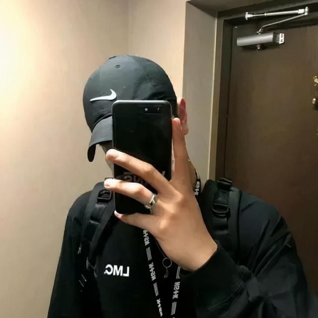 男头。忘掉种过的花，微信头像，男头。忘掉种过的花，重新开始。（“其实我不太懂喜欢）