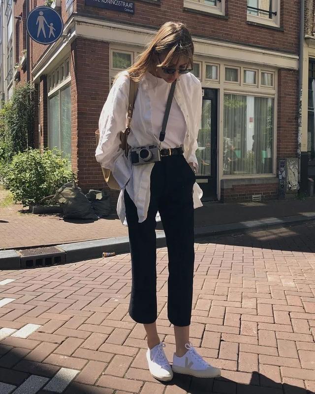 胸大背宽显瘦，胸大腰粗上身丰满