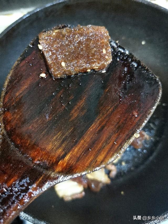 肉焖子的家常做法，焖子的做法（辣椒焖子怎么做）