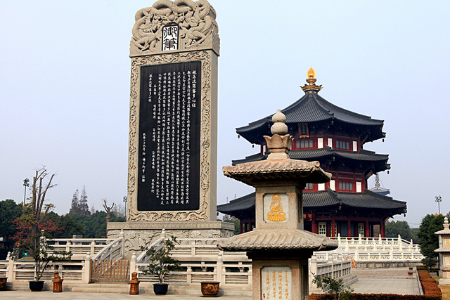 枫桥夜泊表达了诗人怎样的感情，《枫桥夜泊》表达了诗人怎样的感情（《枫桥夜泊》能独占魁首）