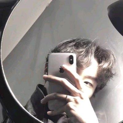 男头像高冷真人，酷帅高冷真人男生头像（最新微信男生头像大全高冷帅气）