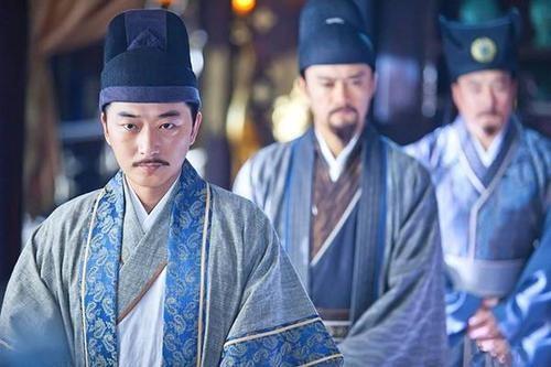 落叶归根是什么意思，人总要落叶归根是什么意思（古代官员卸任后）