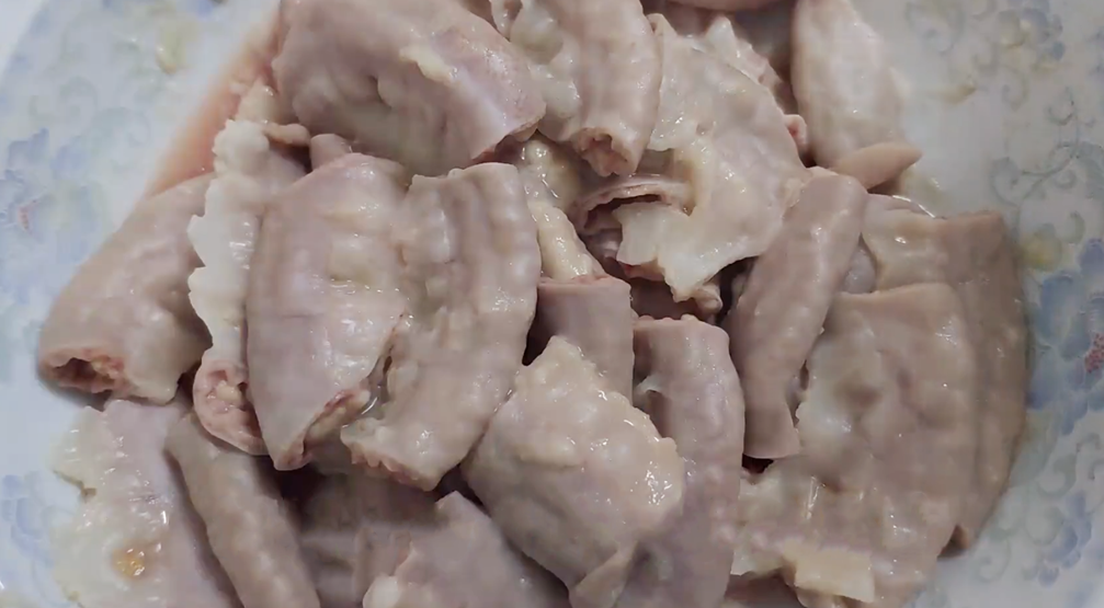 圖片[4]-【拌豬粉腸】做法步驟圖 脆嫩入味 難怪那么多人愛吃-起舞食譜網