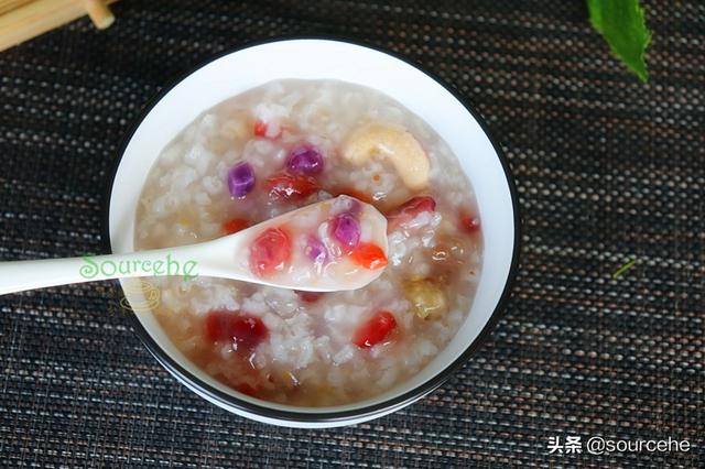 藕粉怎么吃最好吃，莲藕粉怎么吃（浓稠香滑营养翻倍）