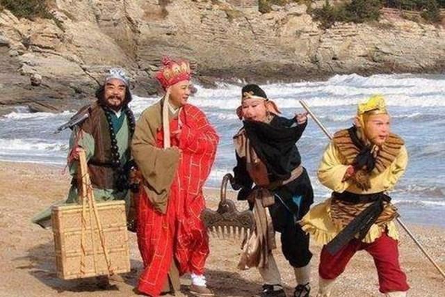 中国四大名著是哪几个，作者是谁？（四大名著故事主要内容及特点）