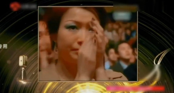 许志安 - 服务第一歌词是什么，许志安为什么你背着我爱别人mv（当年郑秀文叫许志安救命今却被插刀）