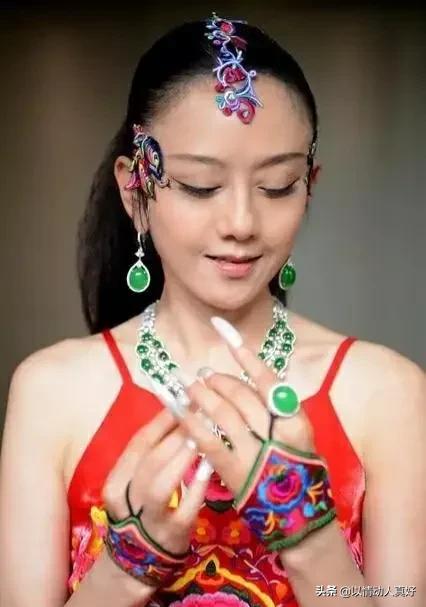 杨丽萍婚姻，杨丽萍结婚对象（为何在关键时刻打掉孩子）