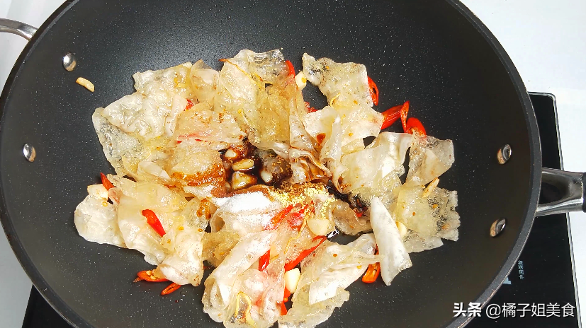 圖片[3]-土豆淀粉的這個(gè)做法火了 口感勁道 香辣美味 好吃到停不下來-起舞食譜網(wǎng)