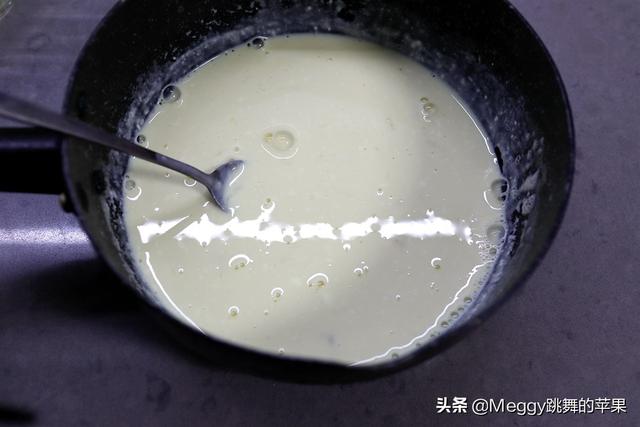 蛋奶吐司布丁步骤，戚风蛋糕里面的布丁怎么做（1盒牛奶2个鸡蛋）