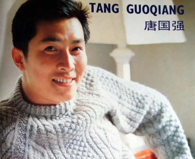 唐国强两段情：前妻除夕夜自杀，二婚娶小12岁妻子，成人生赢家