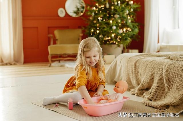 楚辞诗经取名女孩名字，楚辞取名女孩300个（200个楚有文采典故的女孩名字）