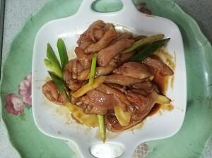 如何做烧烤味鸡肉条，能吃出烧烤味的孜然鸡肉条