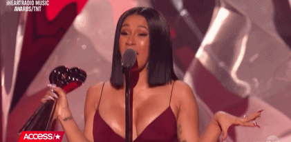 贫民窟女孩爆梗，贫民窟女生（贫民窟女孩一夜爆红）