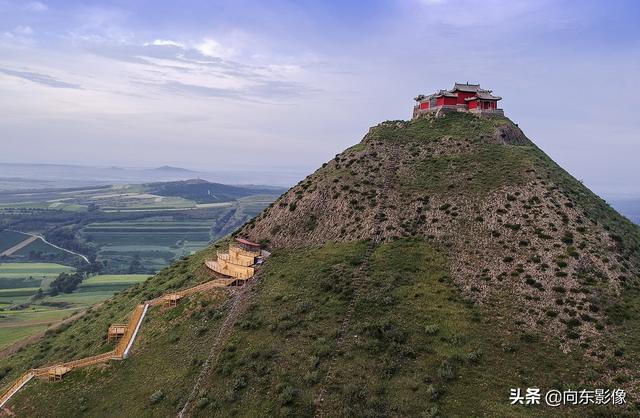 牛心山在哪，牛心山景区电话（牛心山，一座让我拍不够的山）