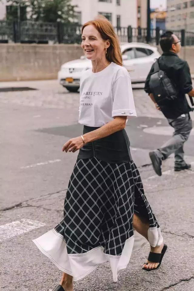 千鸟格什么意思,千鸟格含义是什么(今秋一定要穿格纹) 千鸟格什么意思,千鸟格含义是什么(今秋一定要穿格纹)