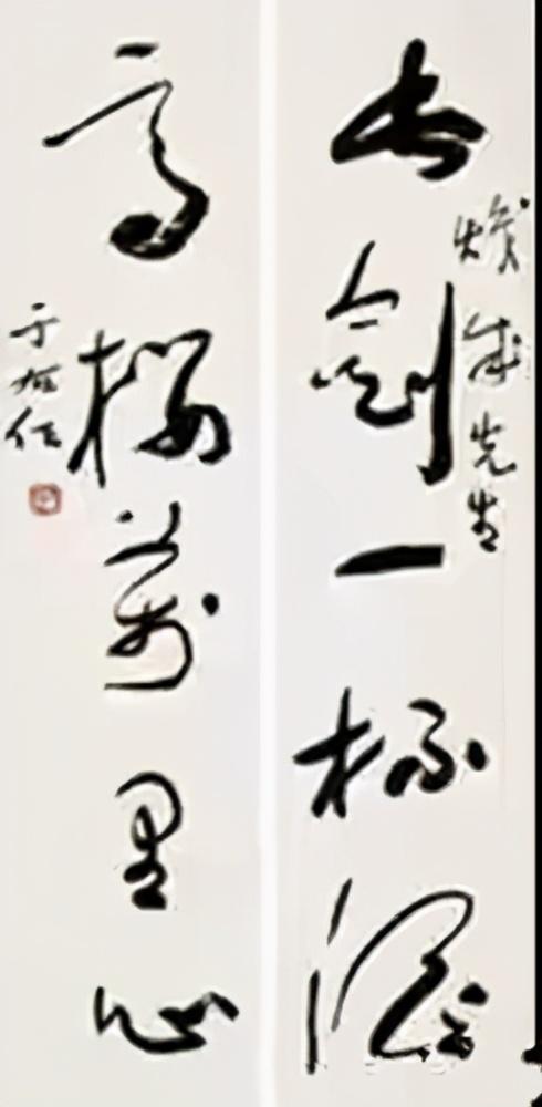 对联上下联怎么分左右，对联上下联怎么分左右贴门口（上联贴在门的左边还是右边呢）